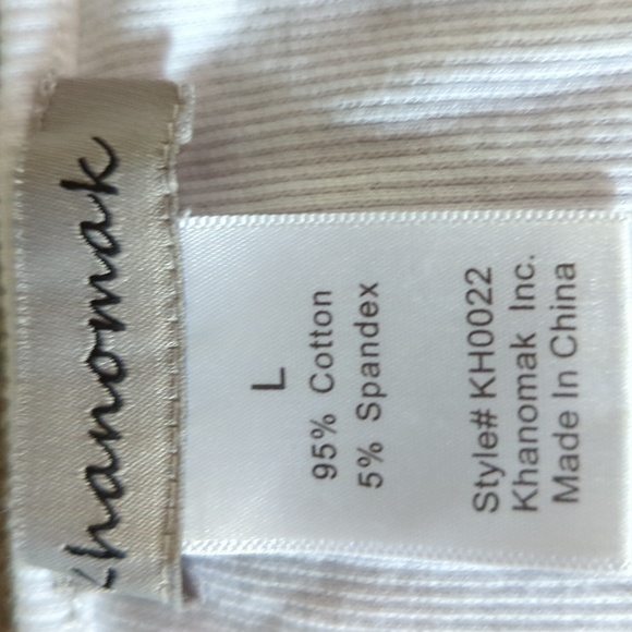 Body suit with open cleavage - Picture 3 of 3